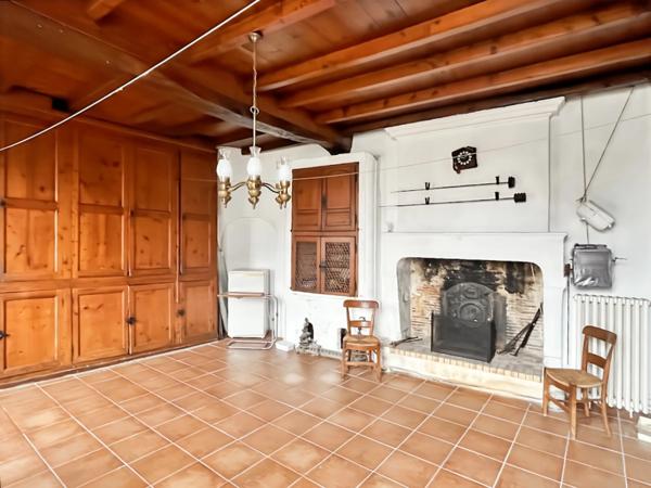 Maison 8 pièces - 296 m²