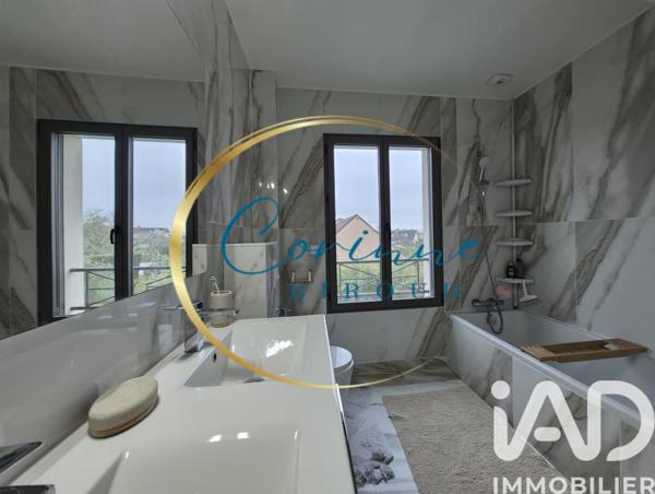 Maison à vendre 8 pièces 127 m² Osny