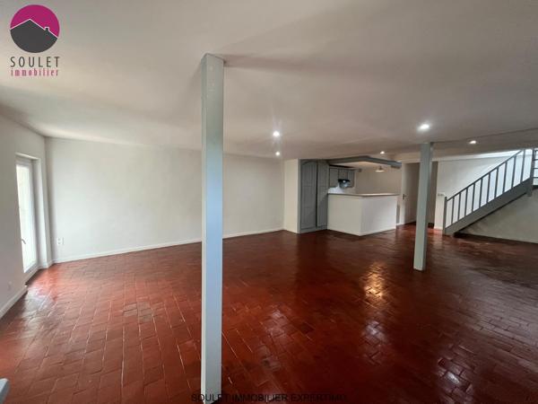 Bédoin (84410) Spacieux appartement en duplex à Bedoin