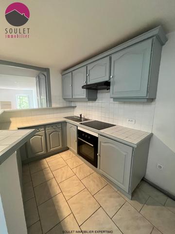 Bédoin (84410) Spacieux appartement en duplex à Bedoin