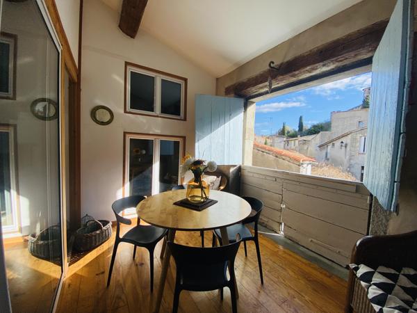AU PIED DE LA CITE MEDIEVALE, IMMEUBLE DE RAPPORT