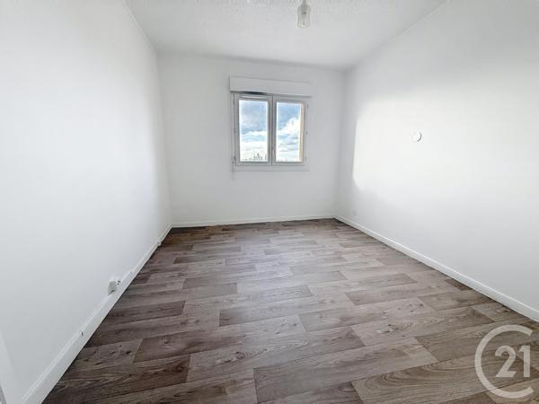 Appartement F3 à vendre  3 pièces - 52 m2 LA COURNEUVE - 93