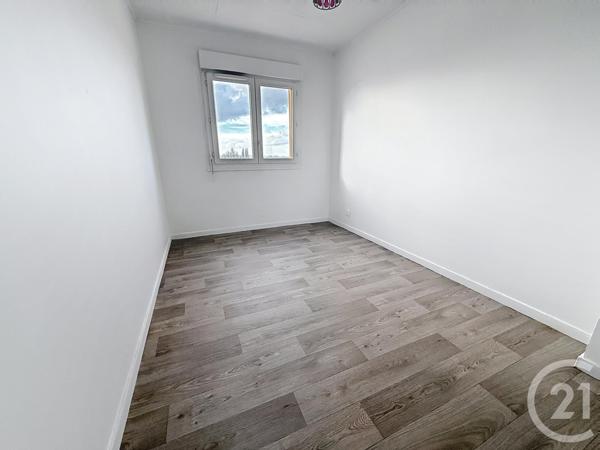 Appartement F3 à vendre  3 pièces - 52 m2 LA COURNEUVE - 93