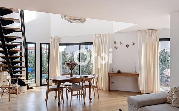 Maison à vendre    5 pièces •  Cabestany