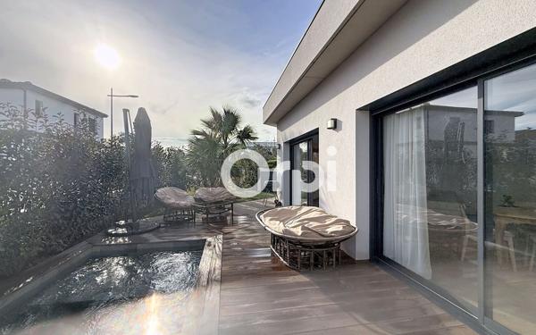 Maison à vendre    5 pièces •  Cabestany