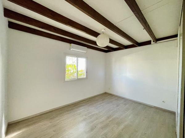 Maison familiale 172 m² avec vue mer et garage – Trois Mares, Le Tampon