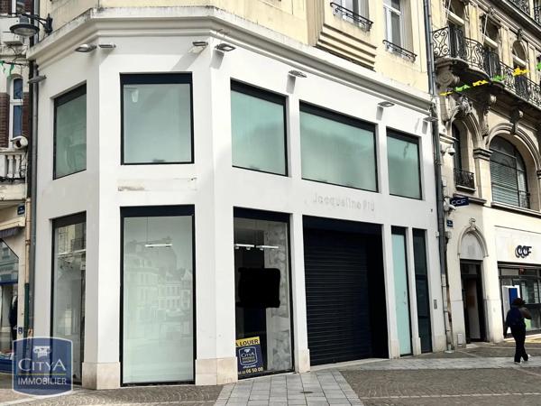 Local commercial à louer 330m² Saint-Quentin (02100)