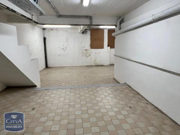 Local commercial à louer 330m² Saint-Quentin (02100)