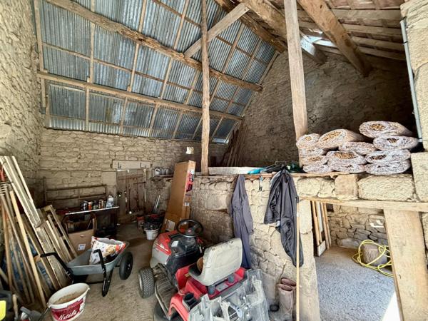 Maison d'habitation de 90m² avec grange