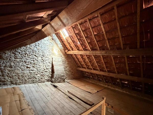 Maison d'habitation de 90m² avec grange