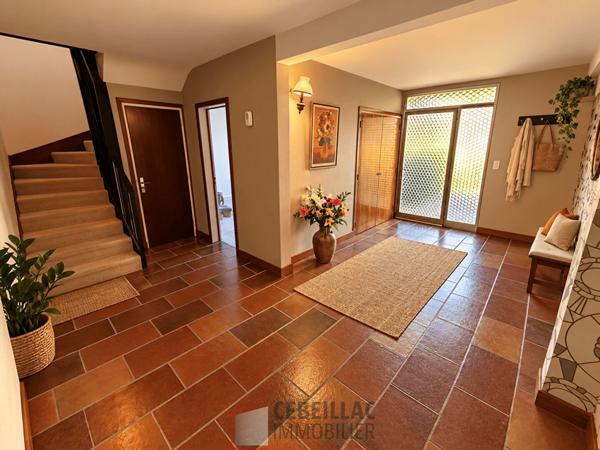 Maison 7 pièce(s) 4 chambre(s) 225 m²