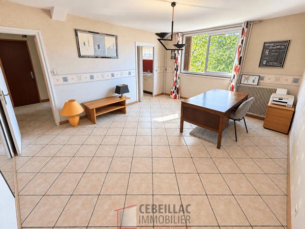 Maison 7 pièce(s) 4 chambre(s) 225 m²