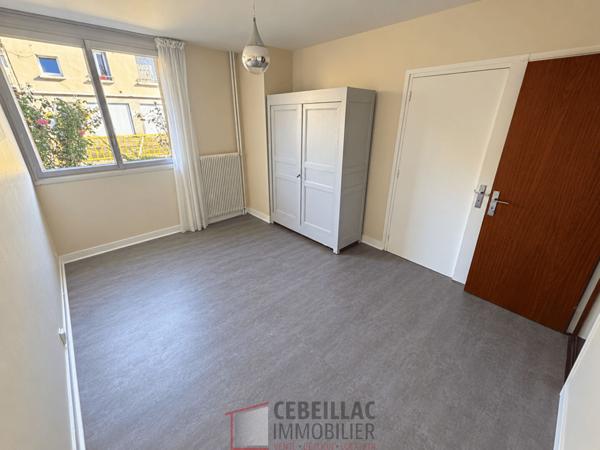 Maison 7 pièce(s) 4 chambre(s) 225 m²