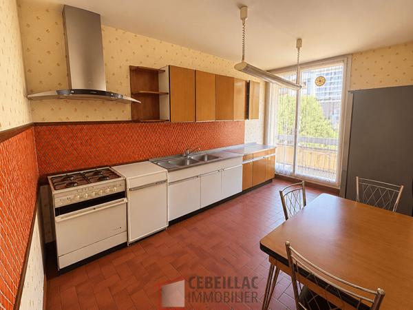 Maison 7 pièce(s) 4 chambre(s) 225 m²