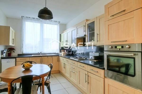 APPARTEMENT DE CHARME EN PLEIN CENTRE DE  COUDEKERQUE-BRANCHE