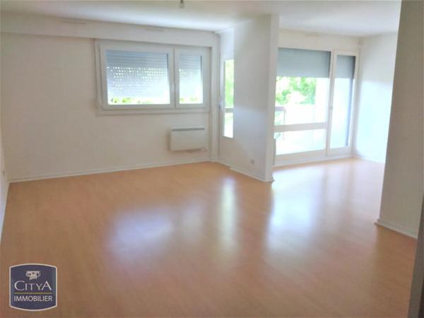 Appartement à louer 4 pièces 81.12m² Tournus (71700)