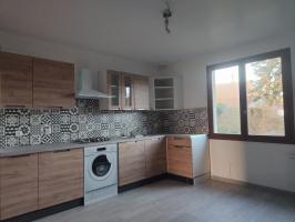 A 20 MN DE GISORS, JOLIE MAISON DE MAITRE RENOVEE D'UNE SURFACE DE 160 M² HAB AVEC DPE EN C SUR 1700 M² CLOS A Gisors (27140)