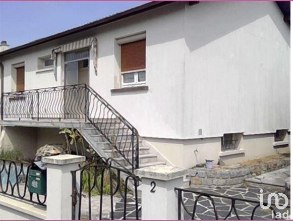 Maison 3 pièces de 70 m² à Saint-Doulchard (18230)