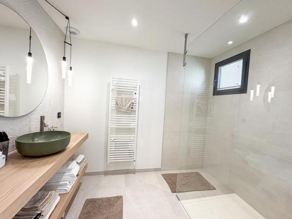 Maison à vendre  6 pièces - 185 m2 LE LAVANDOU - 83