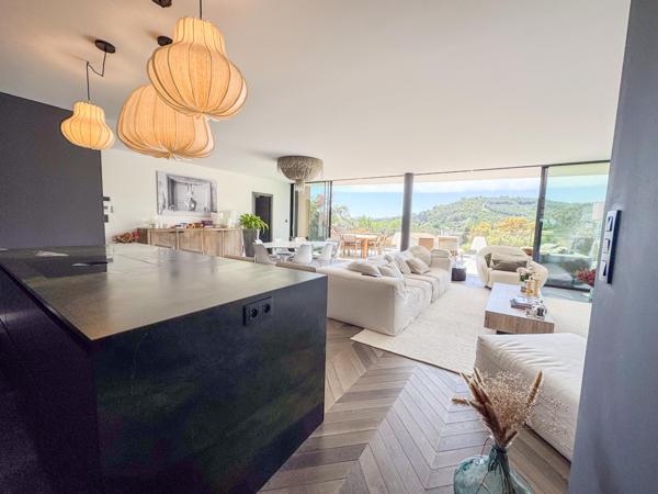 Maison à vendre  6 pièces - 185 m2 LE LAVANDOU - 83