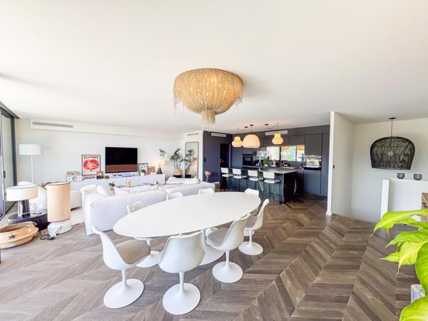 Maison à vendre  6 pièces - 185 m2 LE LAVANDOU - 83