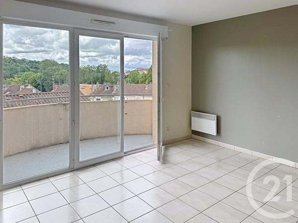 Appartement F3 à vendre  3 pièces - 56,70 m 2   ANGOULEME  - 16