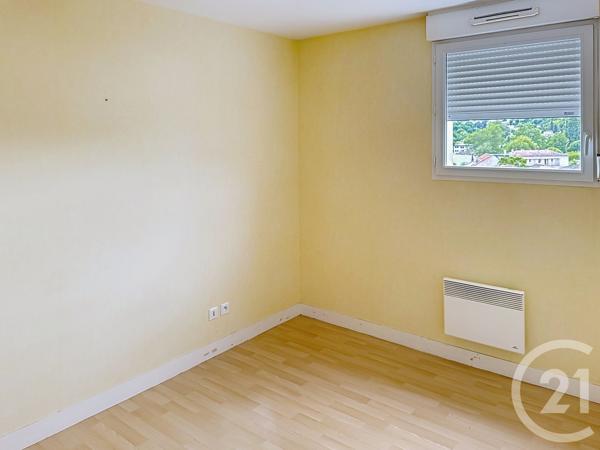 Appartement F3 à vendre  3 pièces - 56,70 m 2   ANGOULEME  - 16