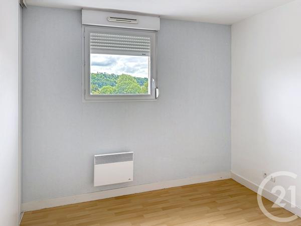 Appartement F3 à vendre  3 pièces - 56,70 m 2   ANGOULEME  - 16