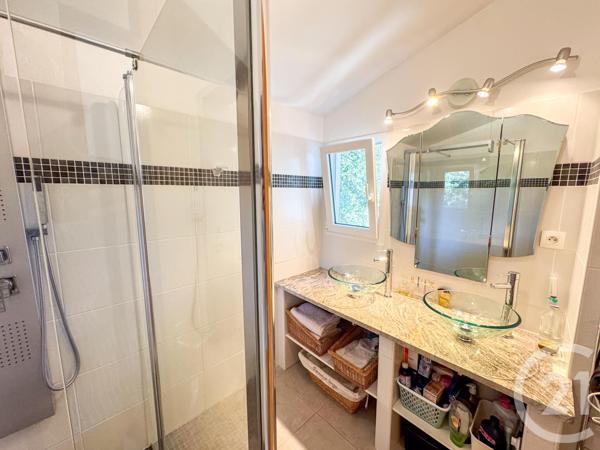 Maison à vendre  4 pièces - 117 m2 LA CROIX VALMER - 83