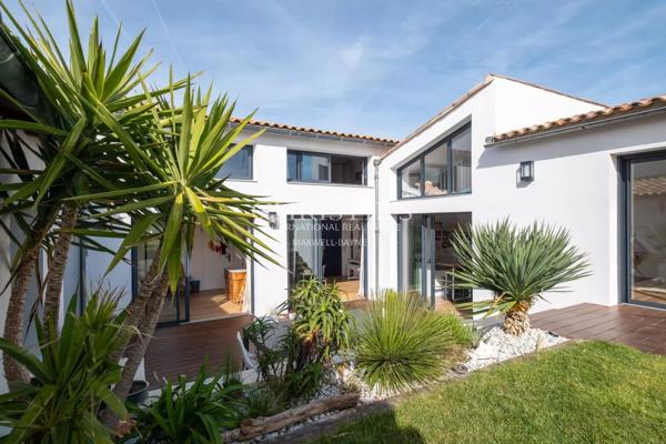 Superbe maison atypique avec vue mer – Les Grenettes