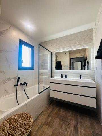 Maison Serignan 4 pièce(s) 115.99 m2