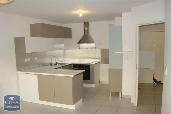 Appartement à louer 2 pièces 36.92m² Vitrolles (13127)