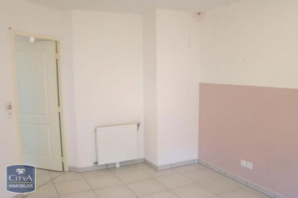 Appartement à louer 2 pièces 36.92m² Vitrolles (13127)