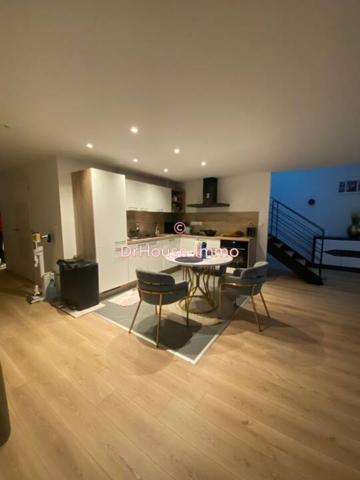 Appartement à vendre 4 pièces de 156 m²