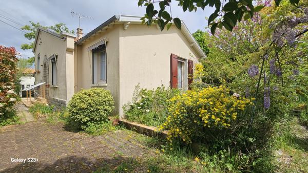 CHARMANTE MAISON INDIVIDUELLE SUR UN TERRAIN DE 882 M²