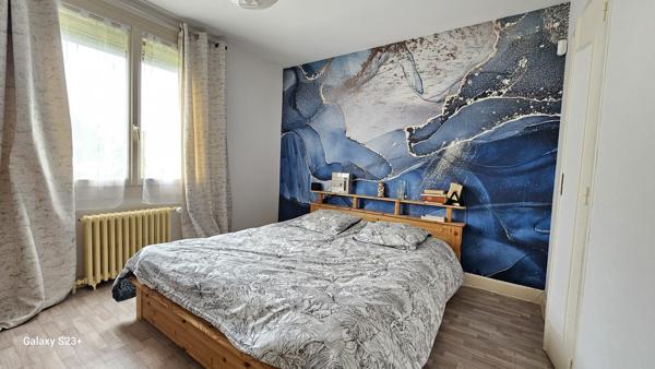 CHARMANTE MAISON INDIVIDUELLE SUR UN TERRAIN DE 882 M²