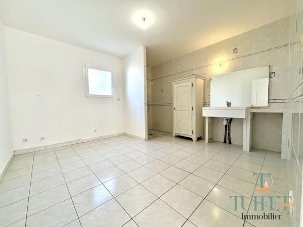 MAISON PLAIN-PIED 5 CHAMBRES ET GARAGE