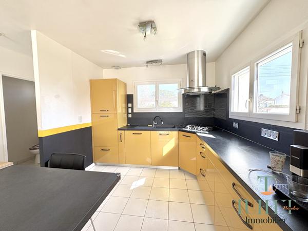 MAISON PLAIN-PIED 5 CHAMBRES ET GARAGE