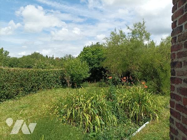 À NOUVEAU SUR LE MARCHE - MAISON 95m² - 852m² DE TERRAIN - CENTRE VILLE -
 99 000 €