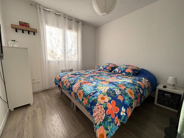 A vendre Montagnat spacieuse maison de plain-pied, composée de 5 chambres, garage, espace jardin avec piscine