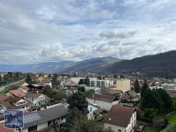 Appartement à louer 3 pièces 55.53m² Saint-Martin-d'Hères (38400)
