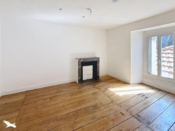 Appartement à vendre 53 000 € Saint-Yrieix-la-Perche 4 p 83 m² DPE D