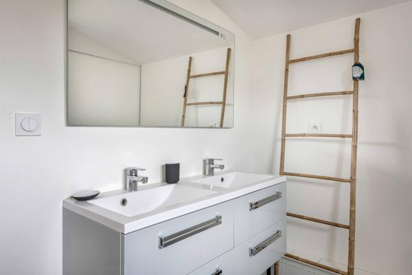 Maison 4 pièce(s) 3 chambre(s) 103 m²