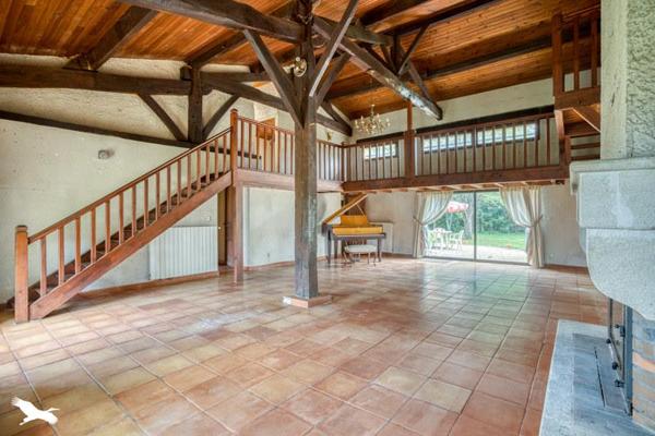 Maison à vendre |  Peyrière |  6 pièces | 216 m²