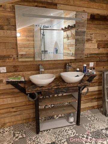 Immeuble à vendre 12 pièces de 252 m²