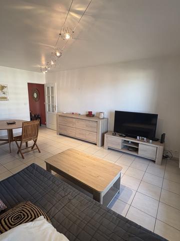 MIONS - Appartement meublé - 2 pièce(s), Mions 69780