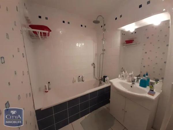 Appartement à louer 3 pièces 66.66m² Limoges (87000)