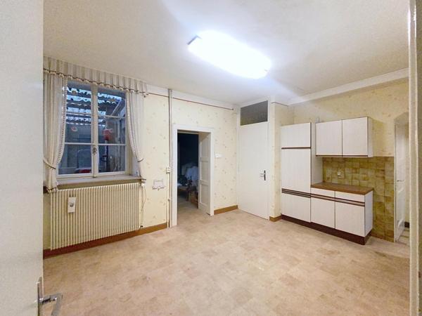 Spacieuse maison à renover