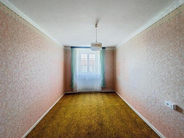 Spacieuse maison à renover