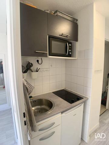 Location studio 20 m² Courbevoie